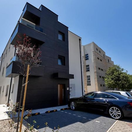 Lux Apartment Dolce Vita - Private Hottub Макарска Экстерьер фото