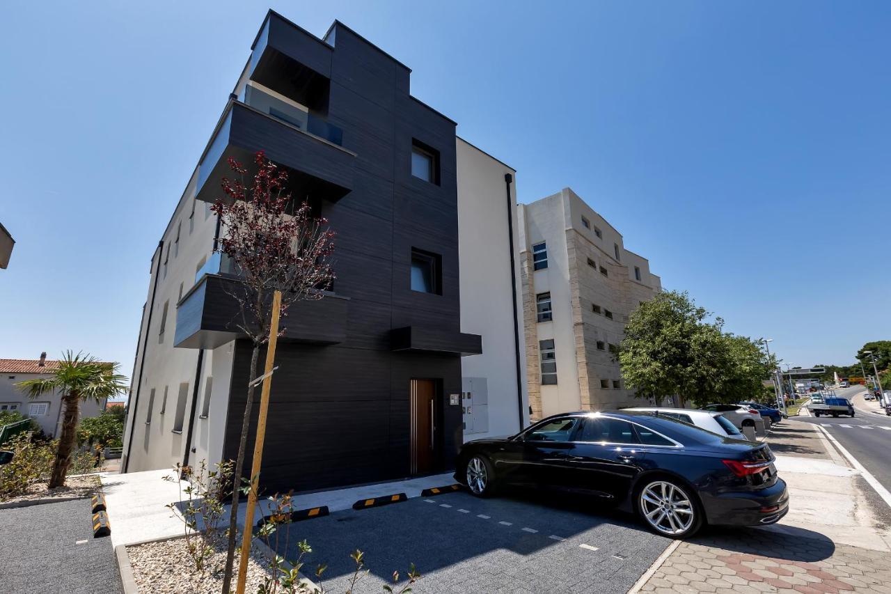 Lux Apartment Dolce Vita - Private Hottub Макарска Экстерьер фото