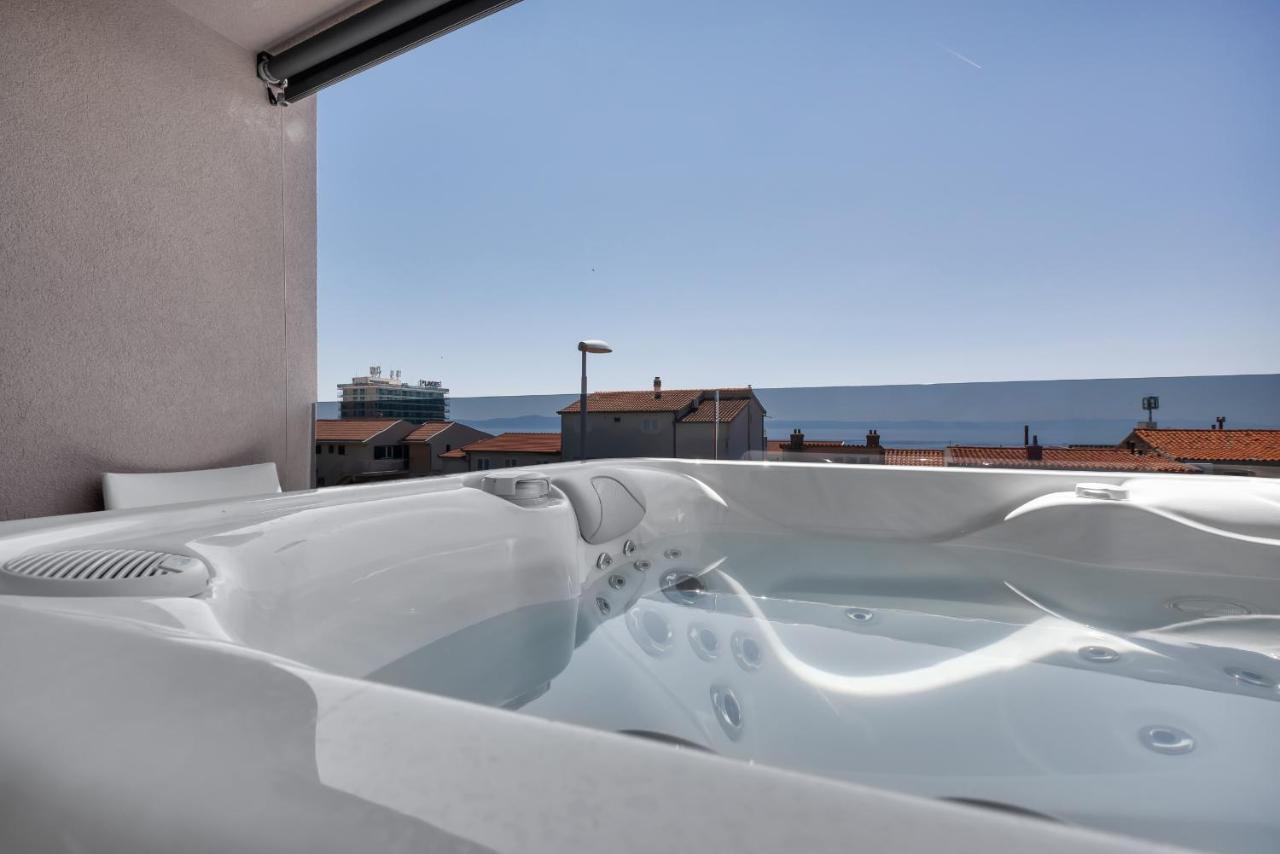 Lux Apartment Dolce Vita - Private Hottub Макарска Экстерьер фото