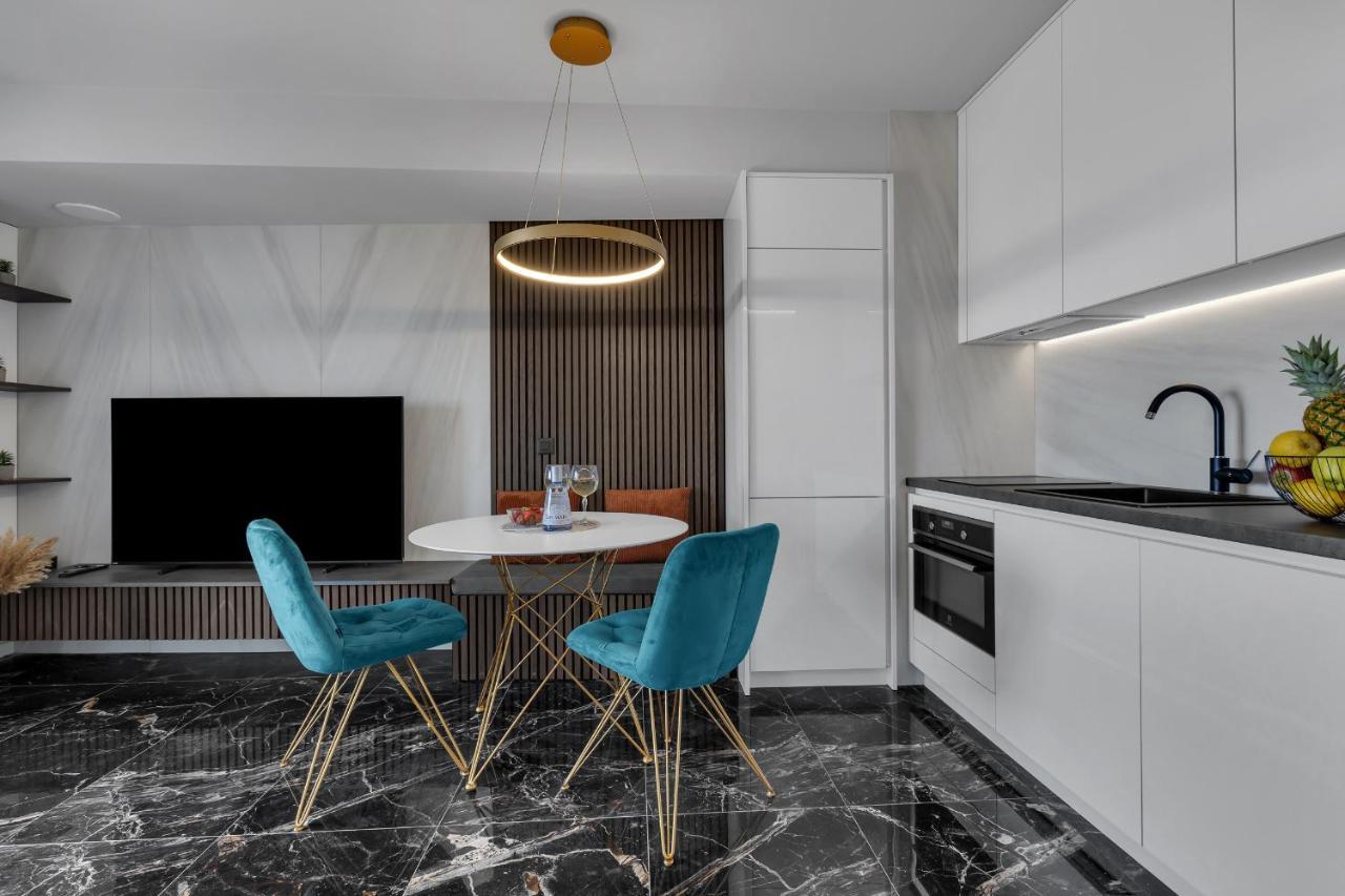Lux Apartment Dolce Vita - Private Hottub Макарска Экстерьер фото